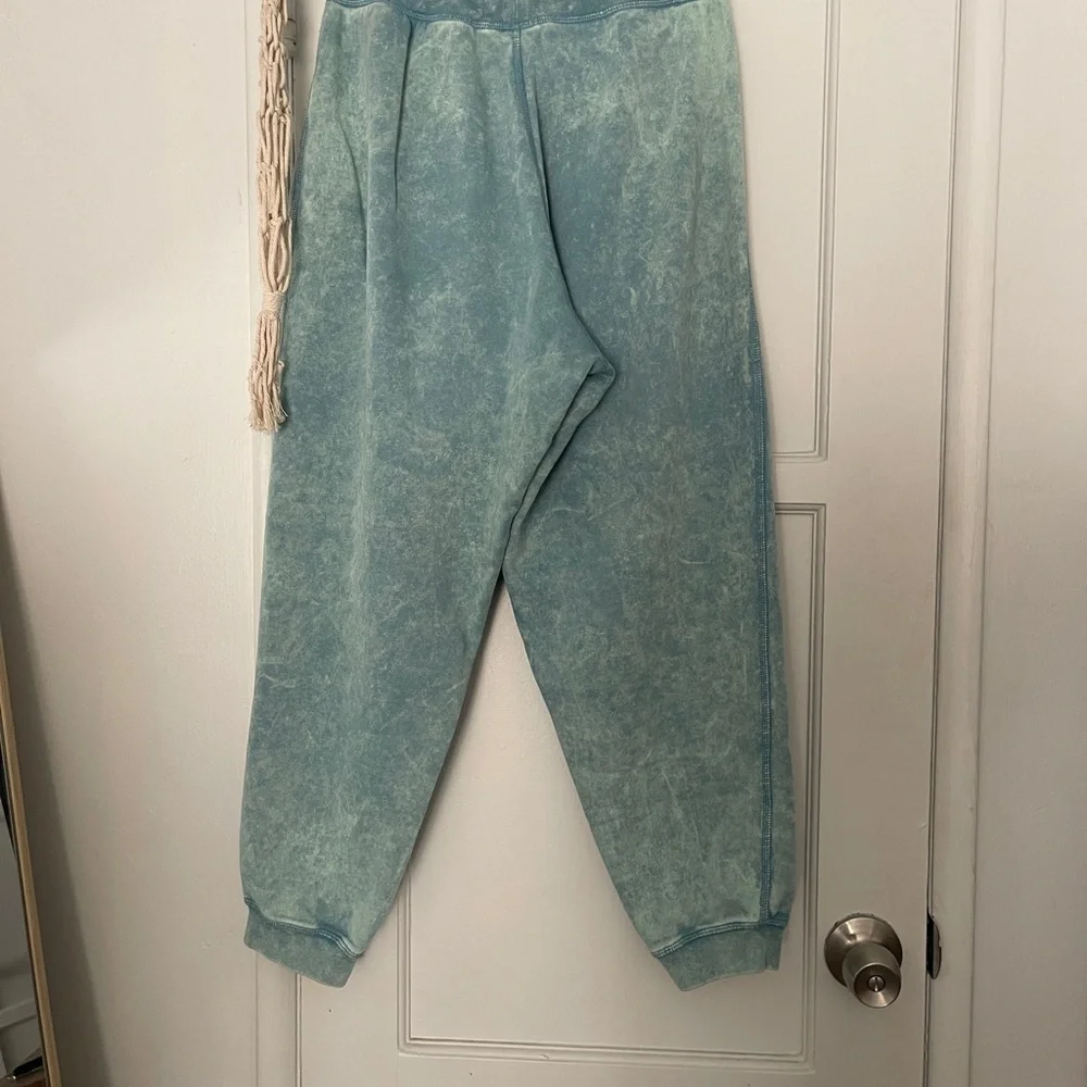 Nike Women's Naomi Osaka Teal Jogger Pants size small